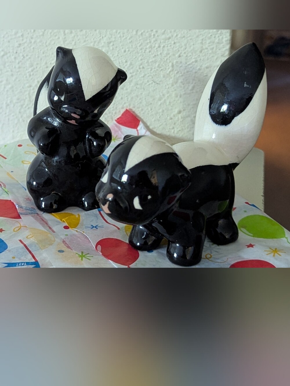 Vintage Ceramic Skunks Couple 🦨